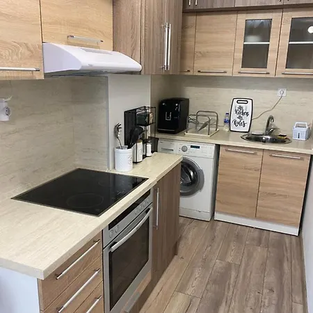 Modern 1br With Cinema Couch 65 Inch Tv & Free Street Parking Apartman Plovdiv